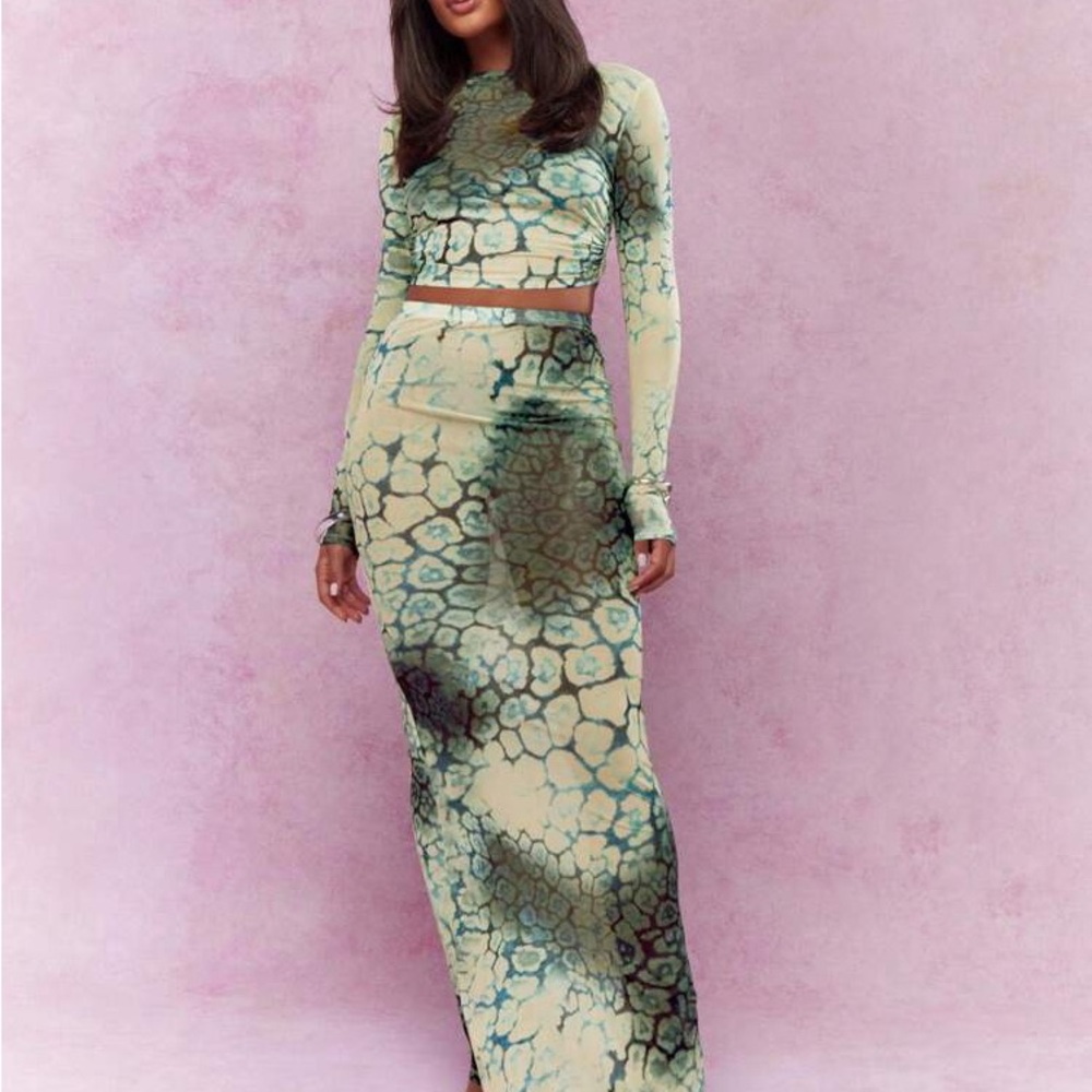 Missguided Snake Print Skirt Set in Cream and Black